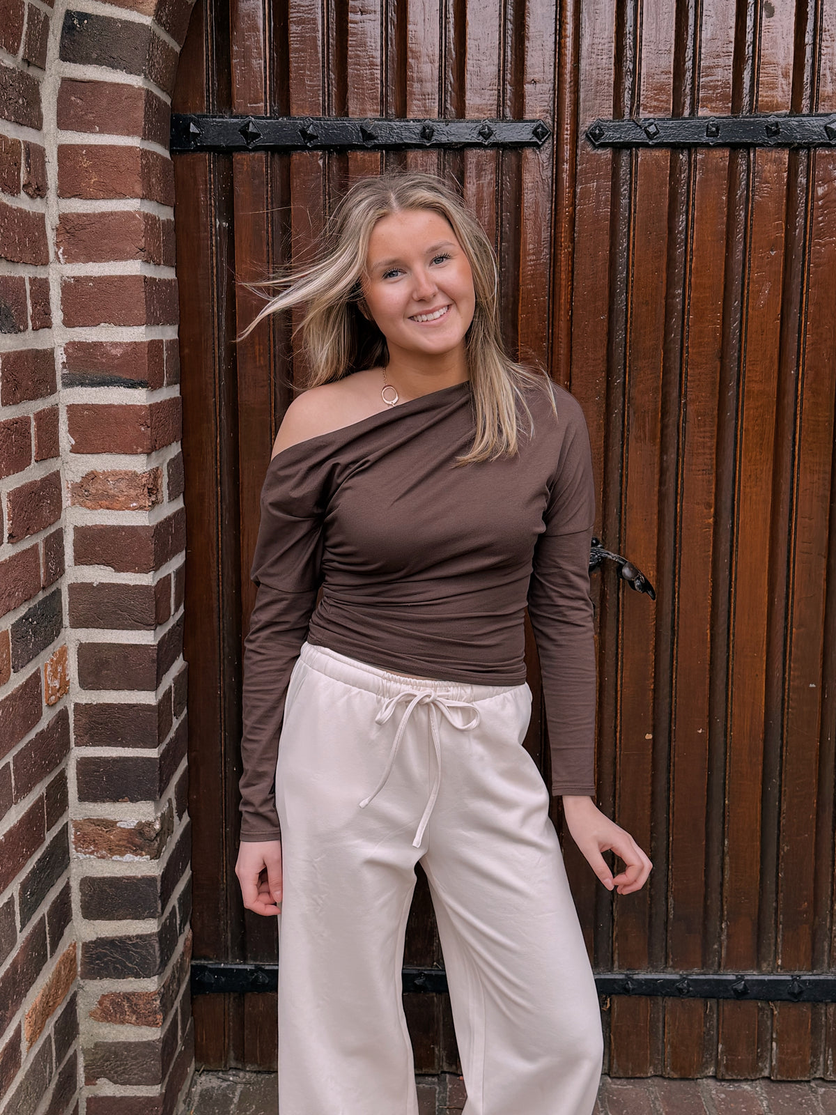 DENISE OFF SHOULDER TOP
