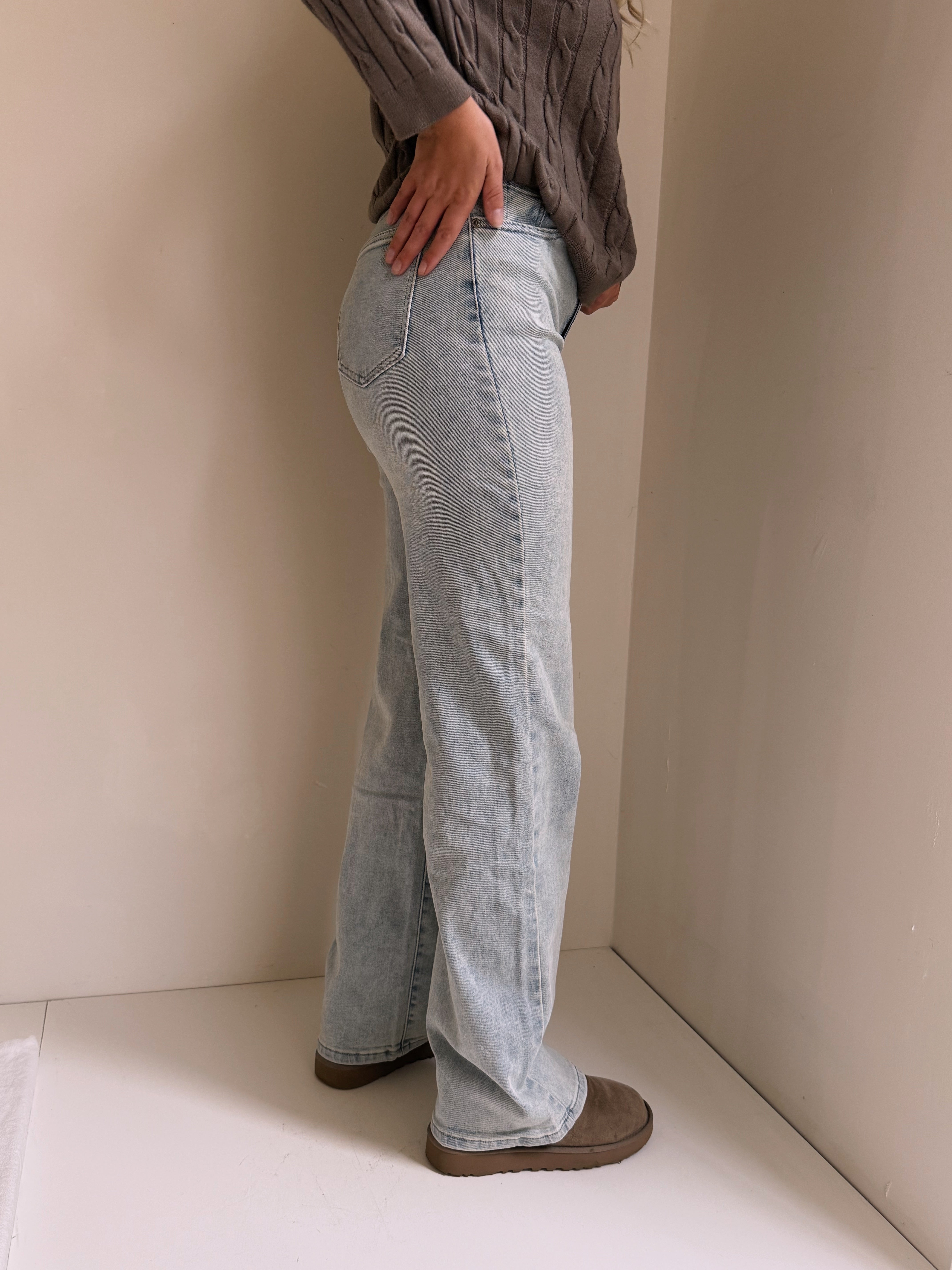 KIKI STRAIGHT LEG JEANS BLAUW